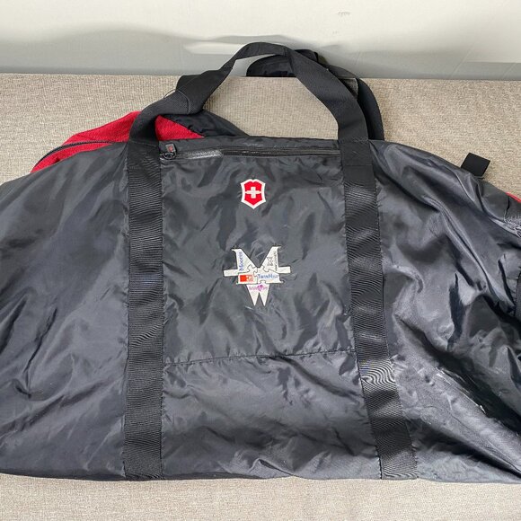 Victorinox Duffel Bag 35" Black Red Logo Gym Sports Travel
